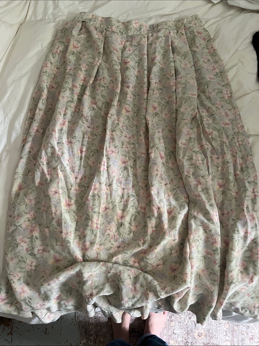 100% Silk Liz Claiborne Pastel Floral Pleated Midi Skirt - Picture 5 of 5